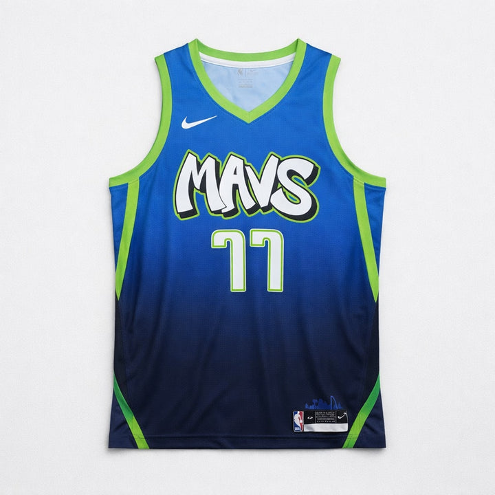 Dončić 77 Mavericks Gradient Basketball Jersey