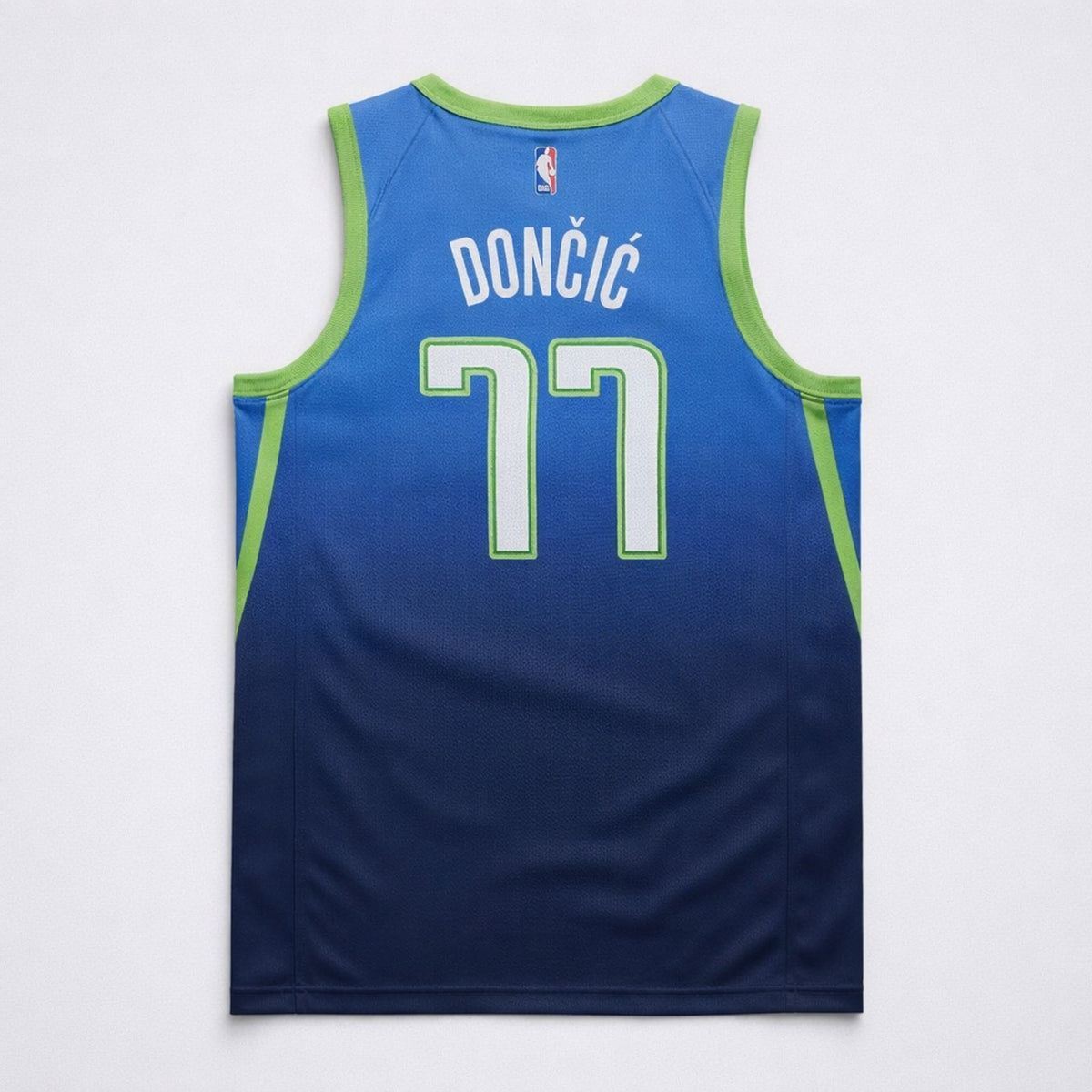 Dončić 77 Mavericks Gradient Basketball Jersey - 2