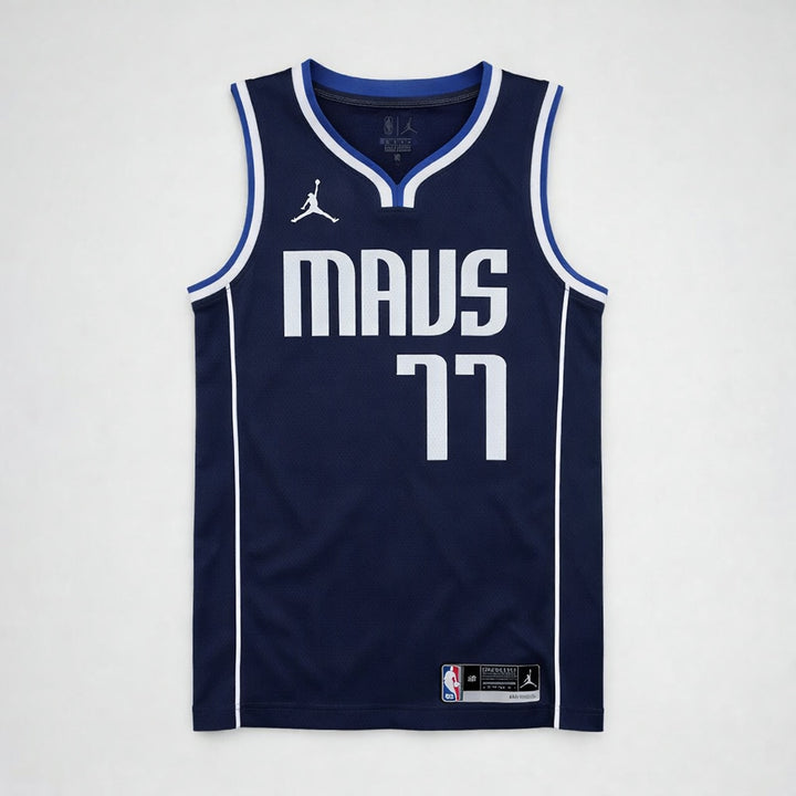 Dončić 77 Mavs Basketball Jersey