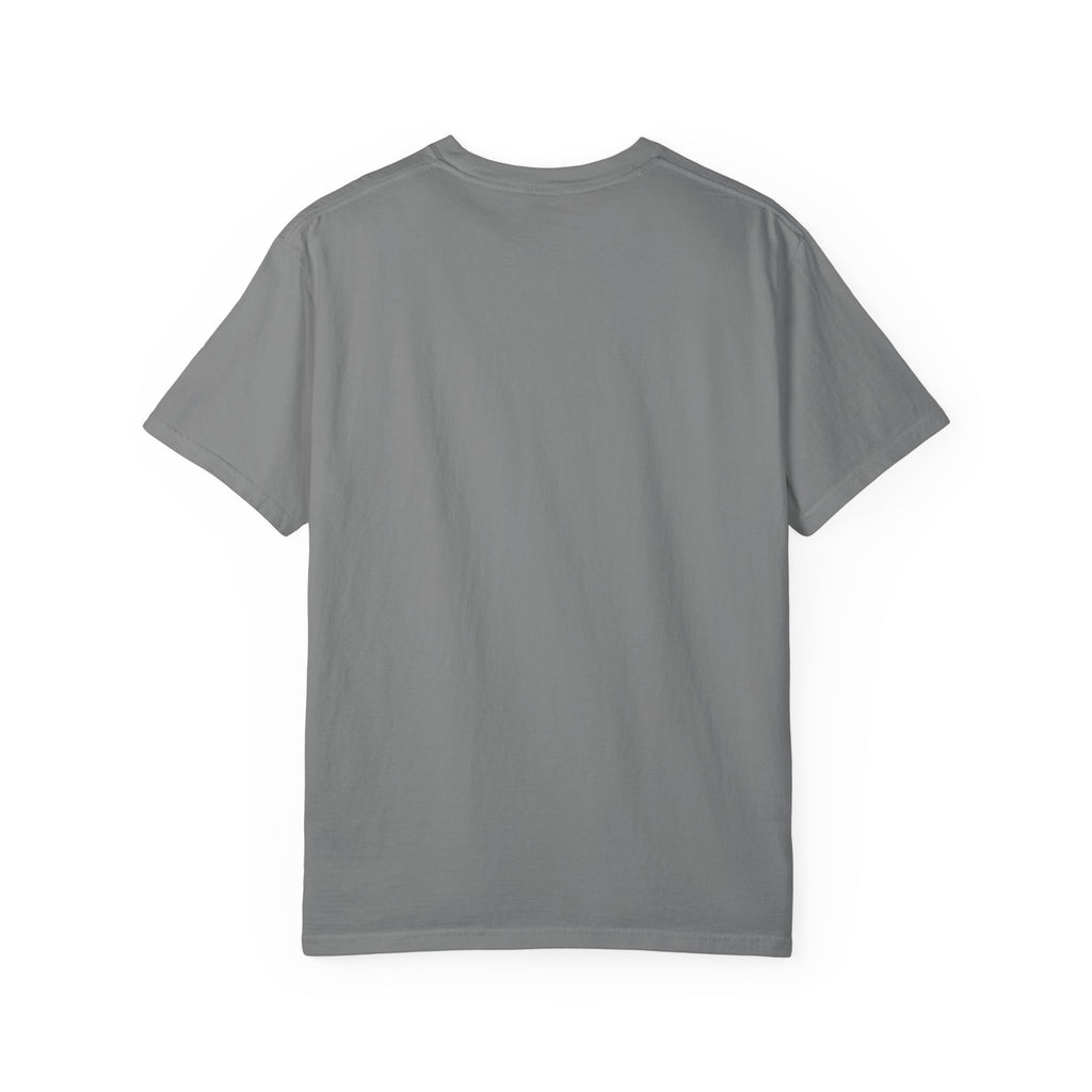 Grey t-shirt, plain back — tall striped mug in retro collage on the front