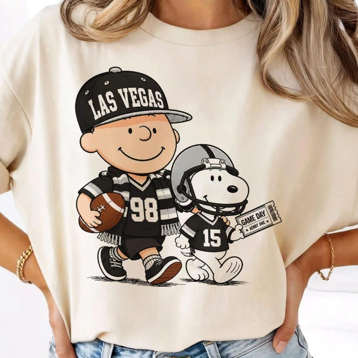 Las Vegas Raiders Snoopy Charlie Brown Vintage Football Graphic T-Shirt
