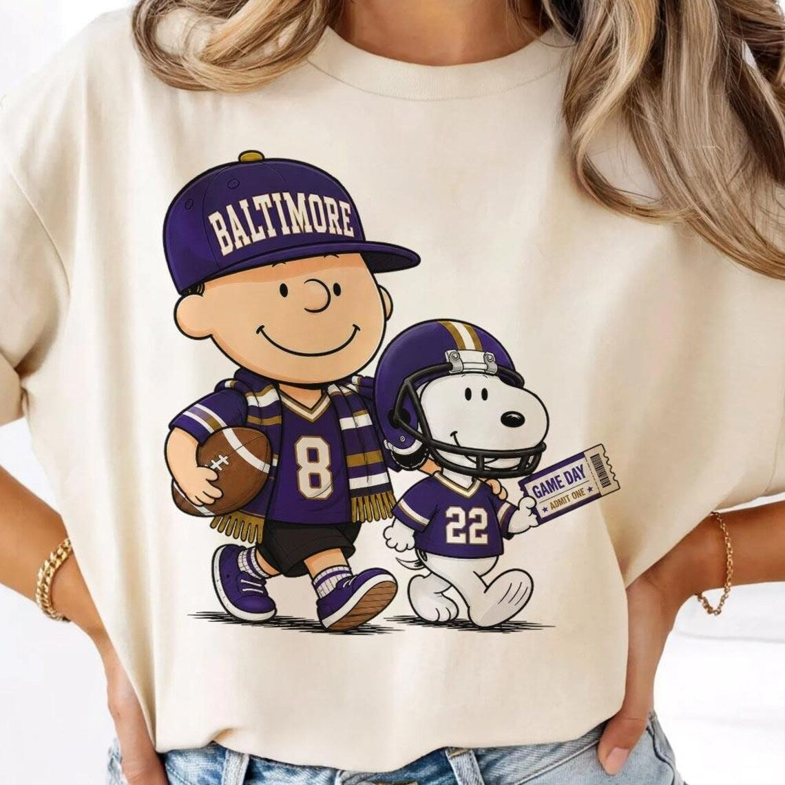 Baltimore Ravens Snoopy Charlie Brown Vintage Football Graphic T-Shirt