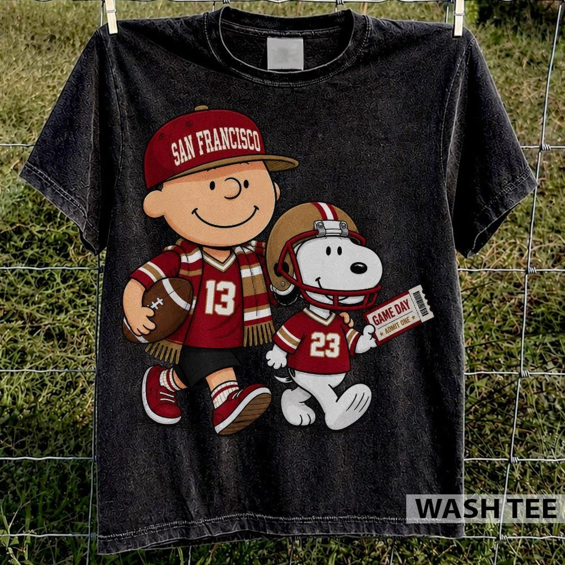 San Francisco 49ers Charlie Brown Snoopy Vintage Football Graphic T-Shirt